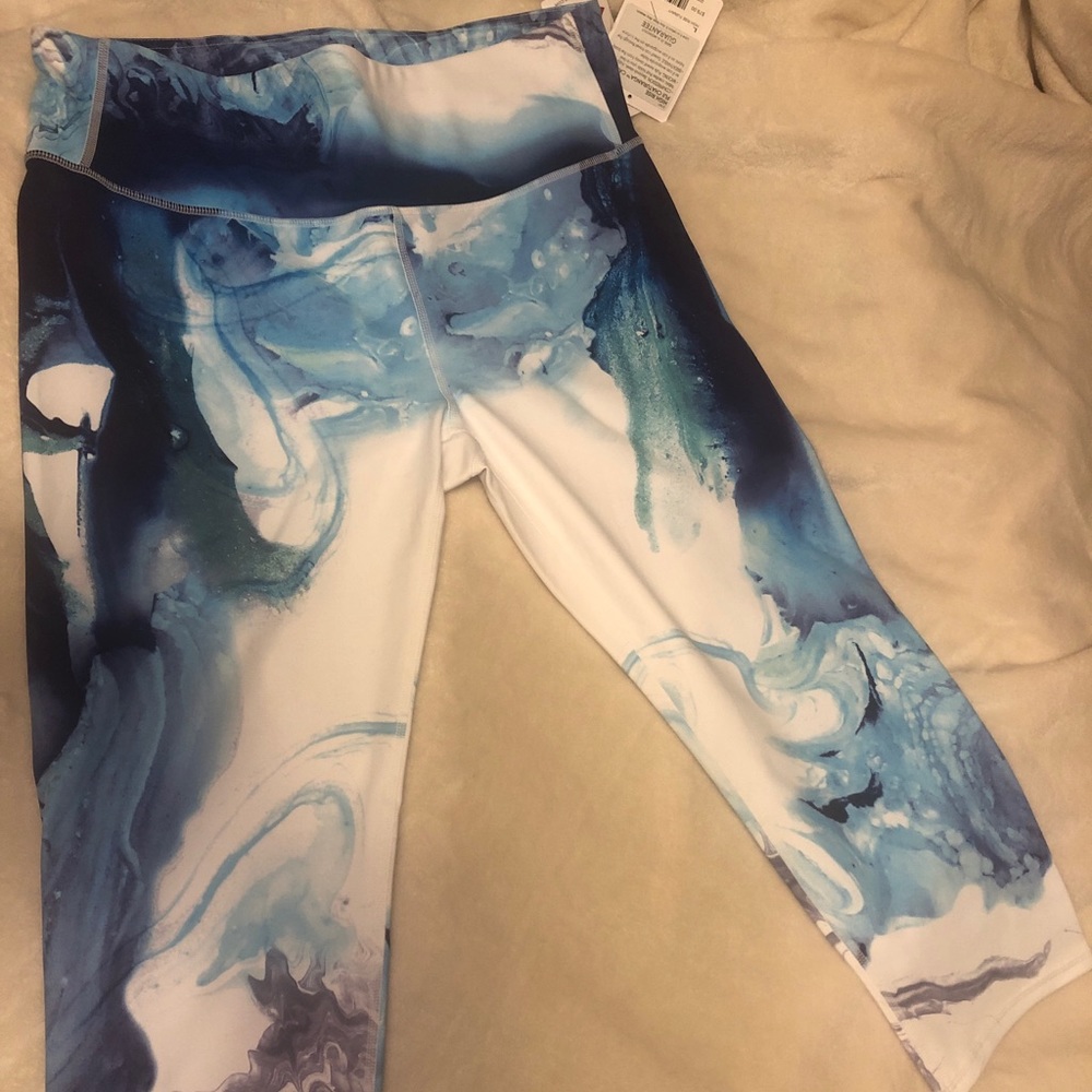 Athleta Crops NWT
